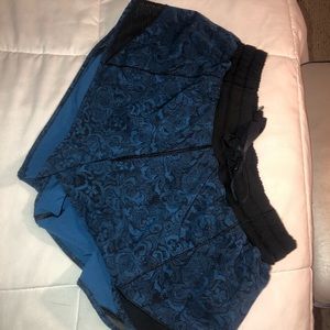 lululemon hotty hot shorts